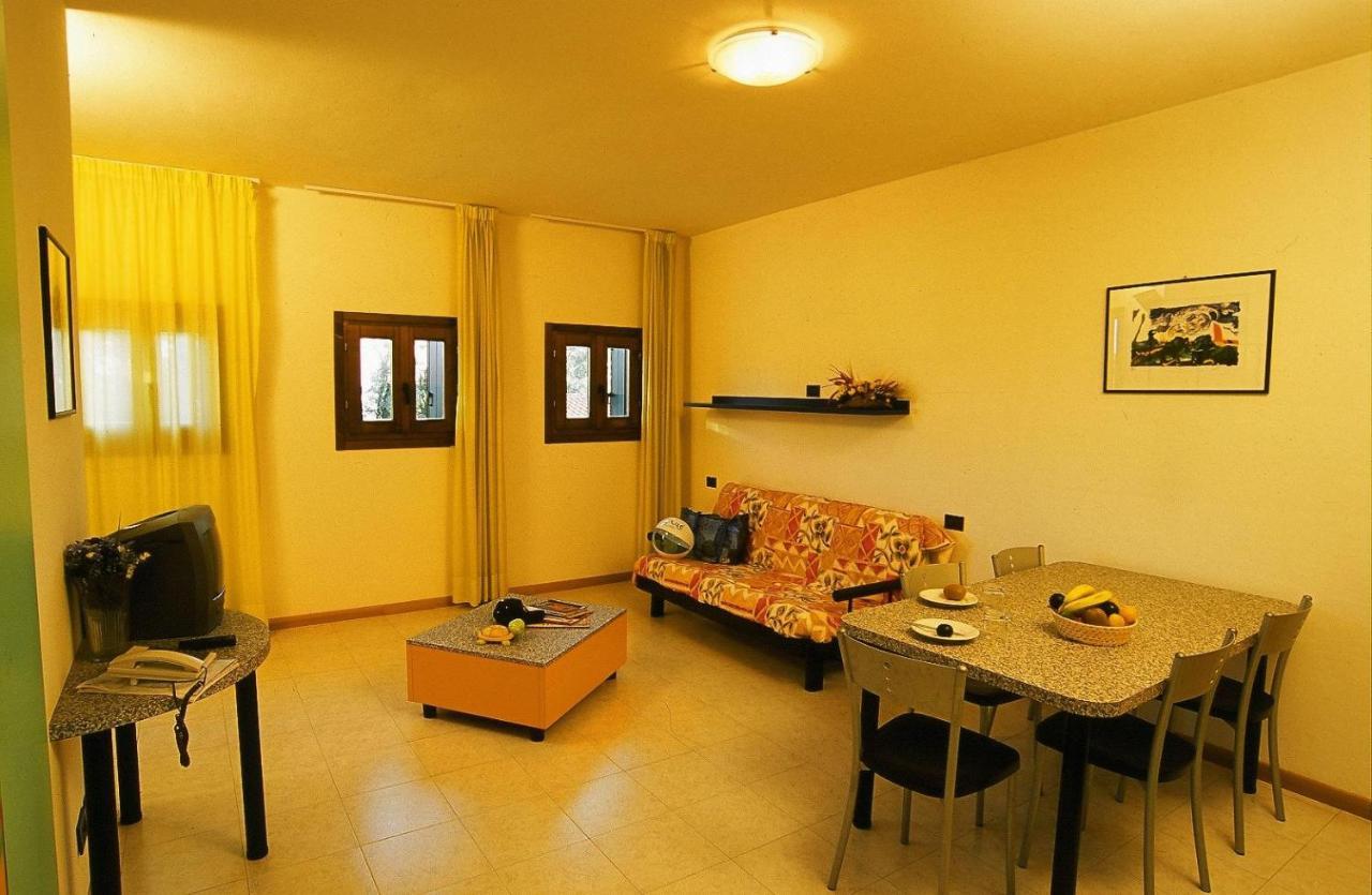 Tize Village Розолина Екстериор снимка